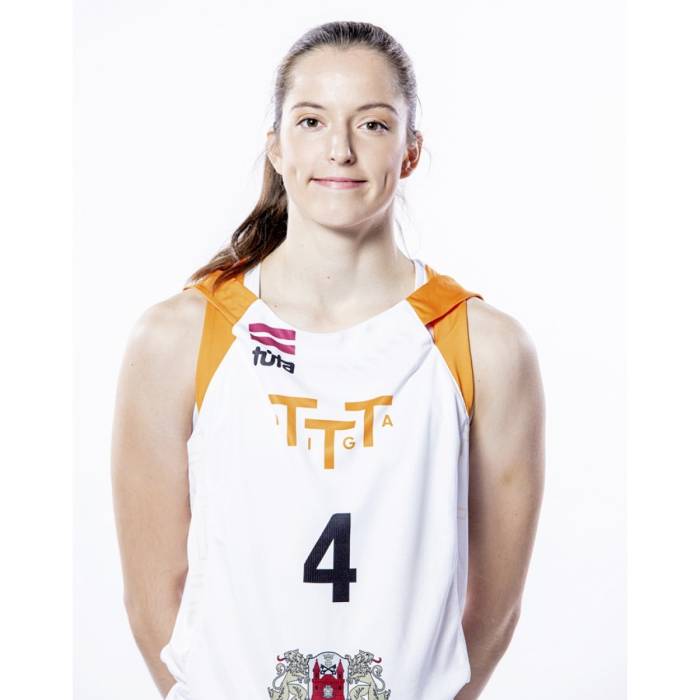 Photo of Raina Tomasicka, 2021-2022 season