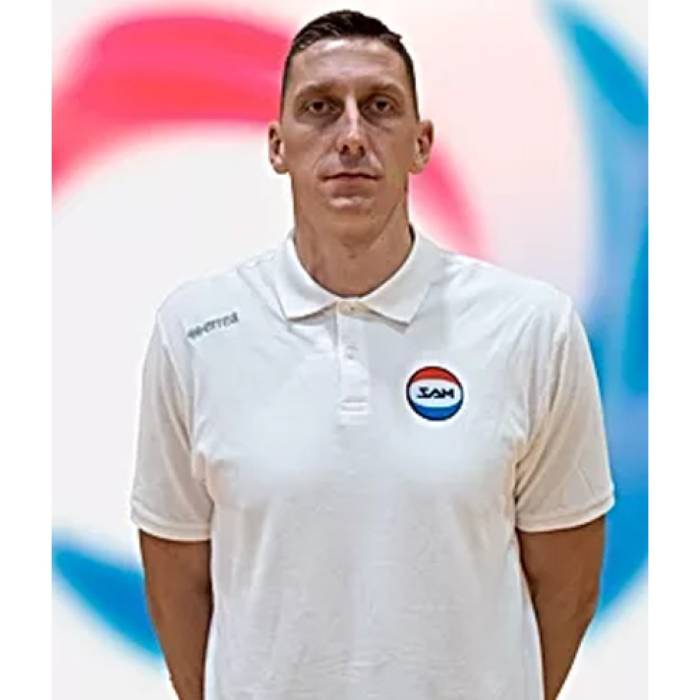 Photo of Uros Nikolic, 2021-2022 season