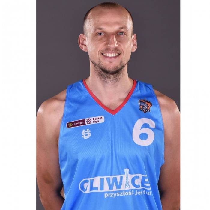 Foto de Piotr Halas, temporada 2019-2020