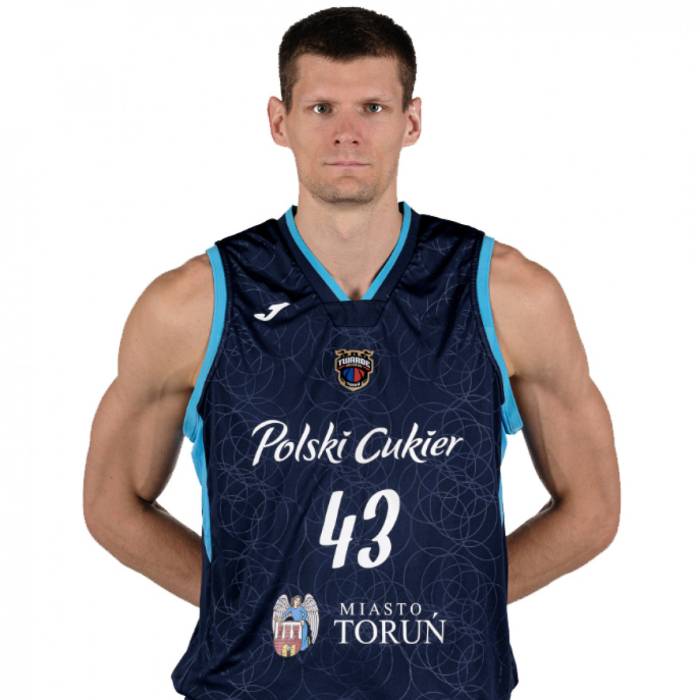Photo of Aleksander Perka, 2019-2020 season