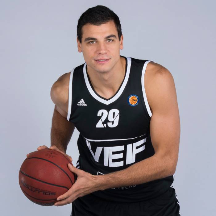 Photo of Nemanja Bezbradica, 2016-2017 season