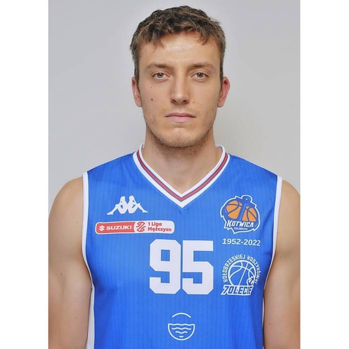 Photo of Piotr Smigielski, 2021-2022 season