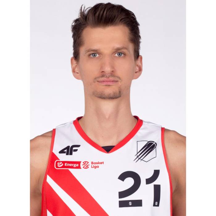 Photo of Maciej Kucharek, 2021-2022 season