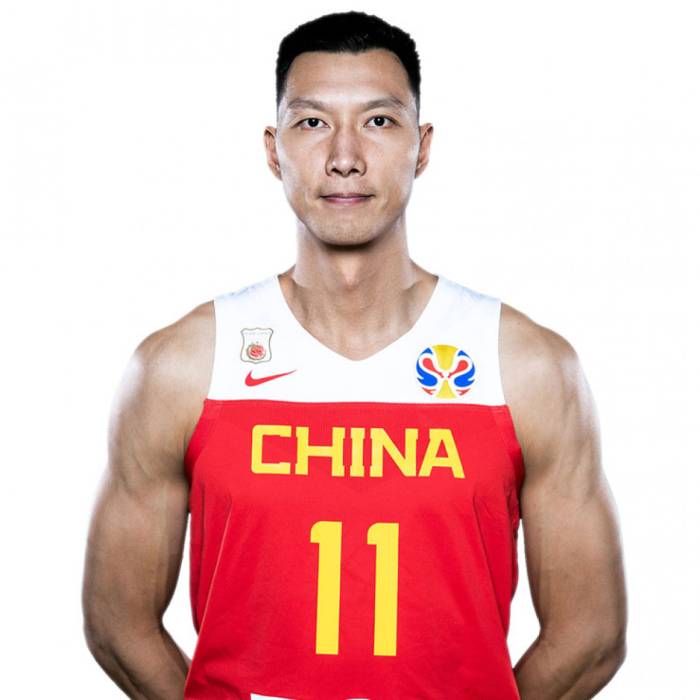 Photo of Yi Jianlian, 2019-2020 season