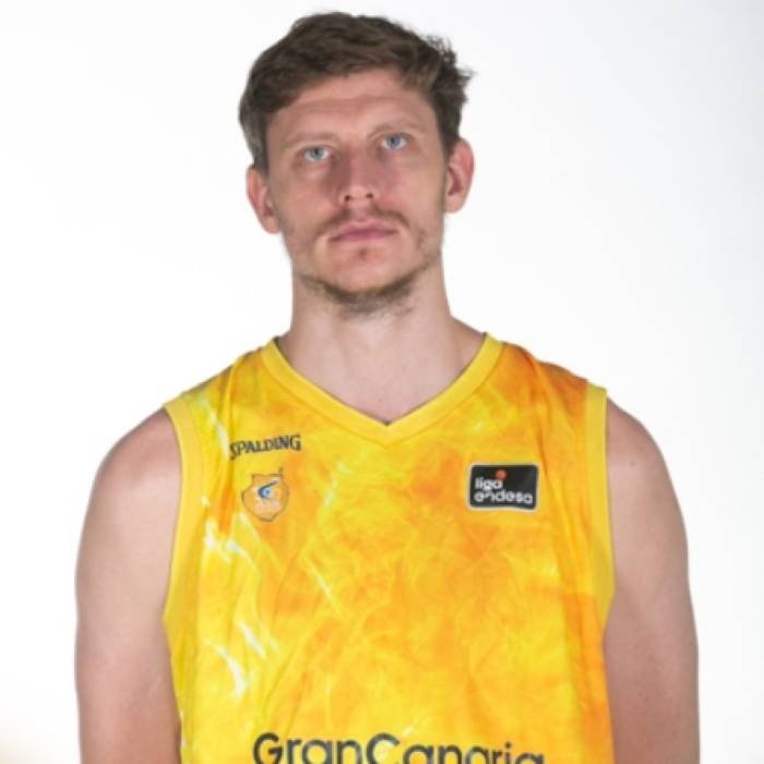 Photo of Artem Pustovyi, 2021-2022 season