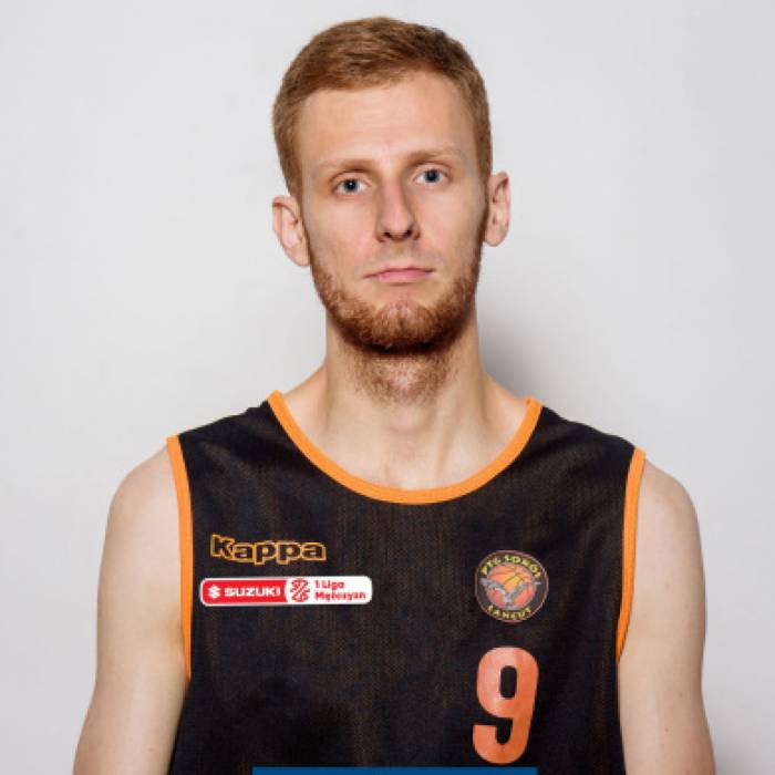 Photo of Bartlomiej Karolak, 2020-2021 season