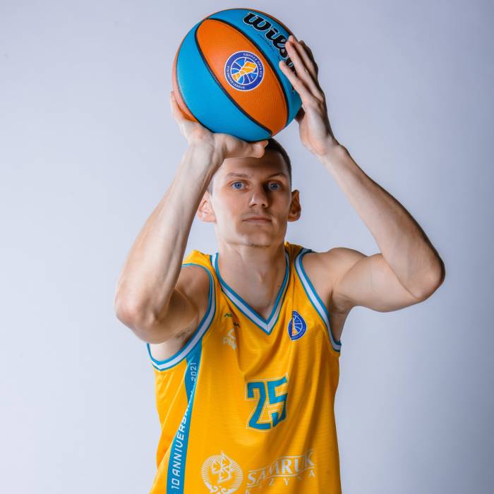 Photo of Maxim Marchuk, 2020-2021 season
