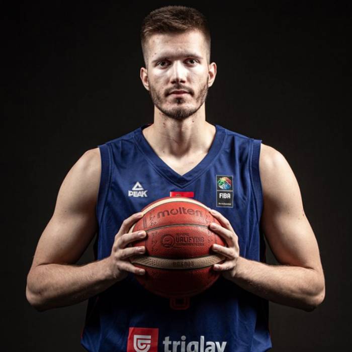 Photo of Filip Petrusev, 2021-2022 season