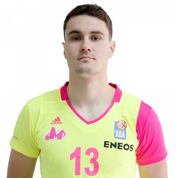 Photo de Luka Cerovina, saison 2020-2021