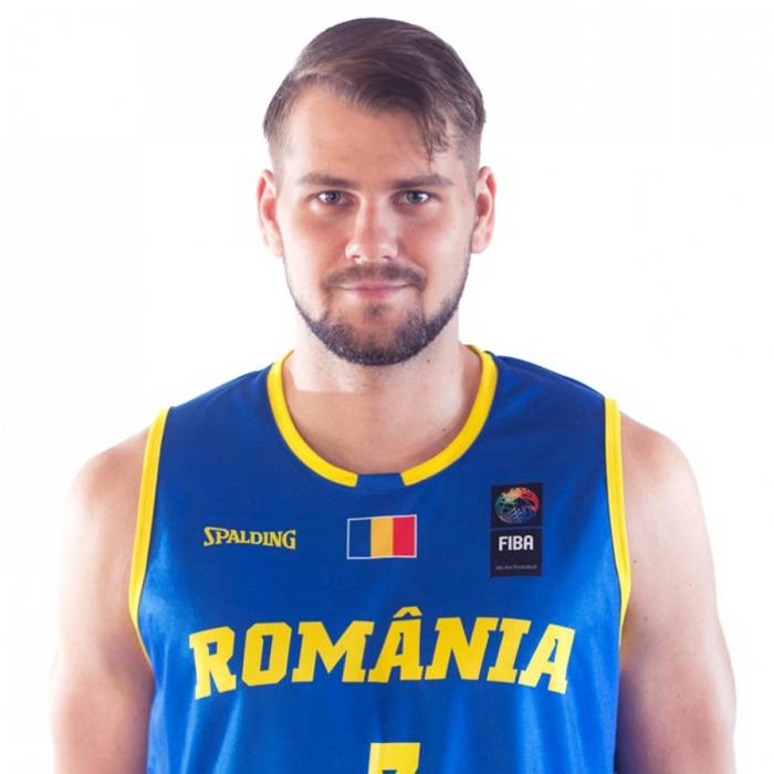 Photo of Dragos Diculescu, 2019-2020 season