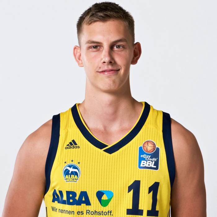 Photo of Lorenz Brenneke, 2018-2019 season