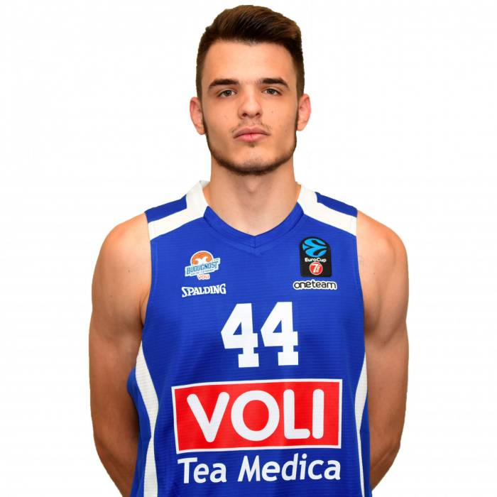 Photo of Fedor Zugic, 2019-2020 season
