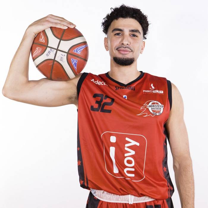 Photo of Nadyr Labouize, 2021-2022 season