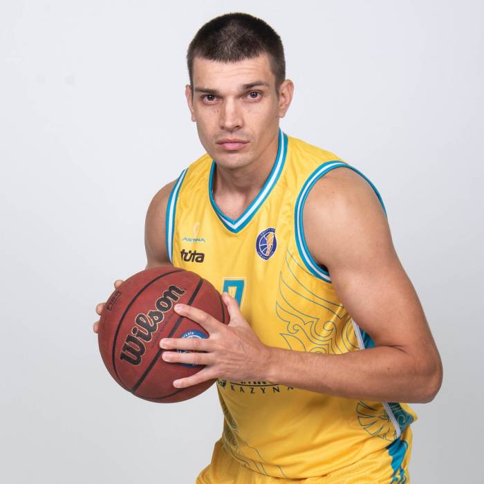 Photo de Nikolay Bazhin, saison 2019-2020