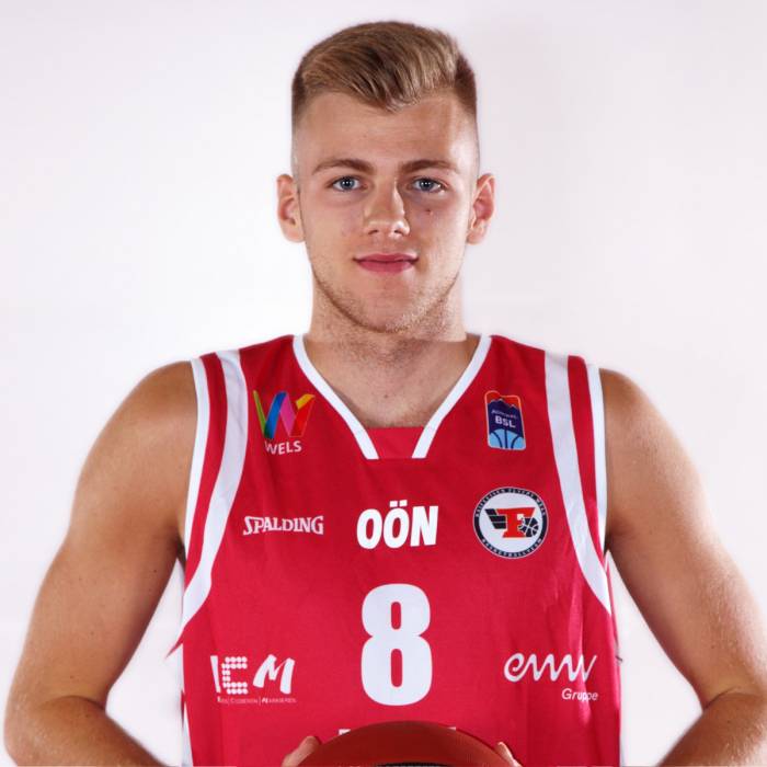 Photo of Konstantin Waser, 2019-2020 season