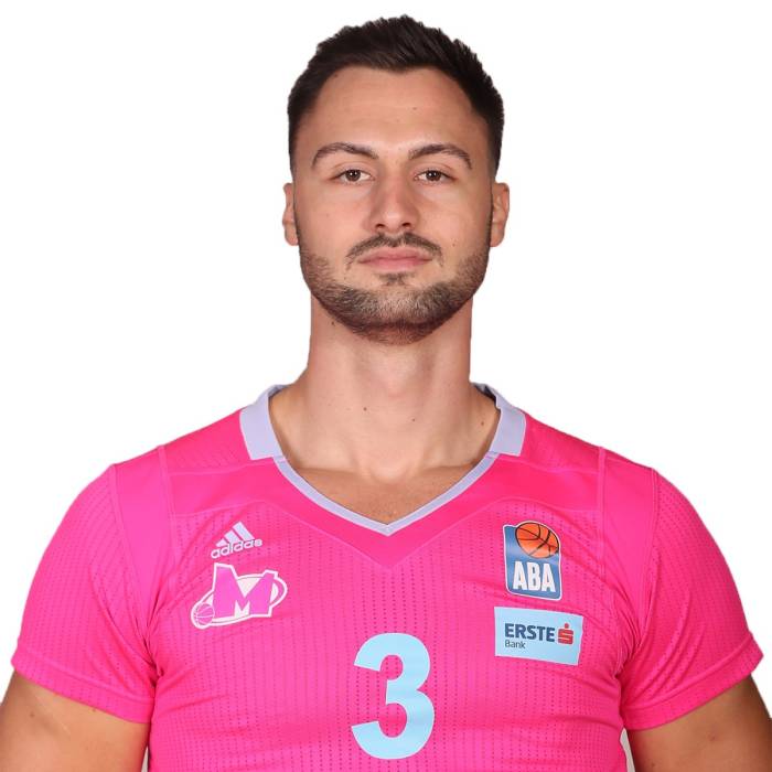 Photo of Mladen Vujic, 2021-2022 season