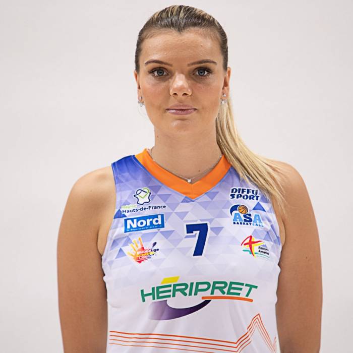 Photo of Natalia Farkasova, 2021-2022 season