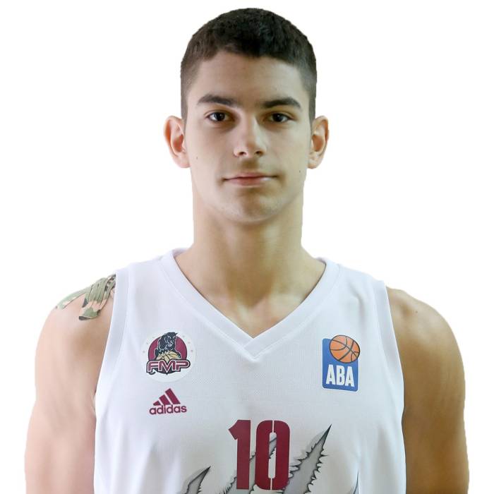 Photo of Nikola Saranovic, 2021-2022 season
