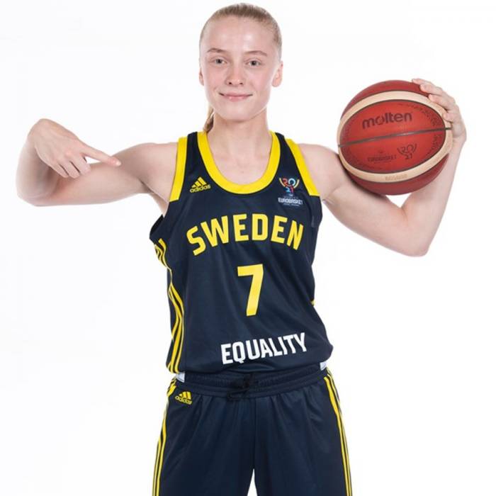 Photo of Klara Lundquist, 2021-2022 season