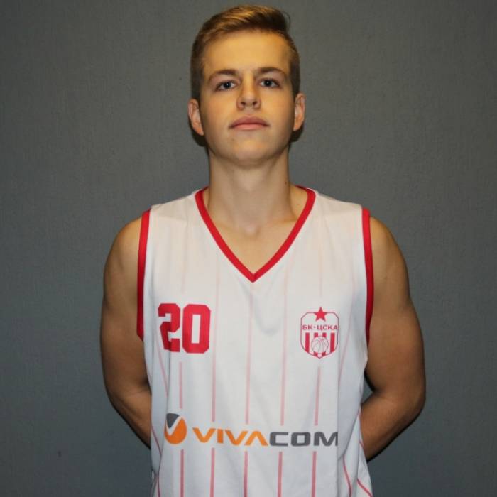 Photo of Viktor Avramov, 2019-2020 season
