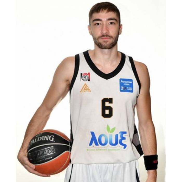 Photo of Nikos Tsiakmas, 2021-2022 season