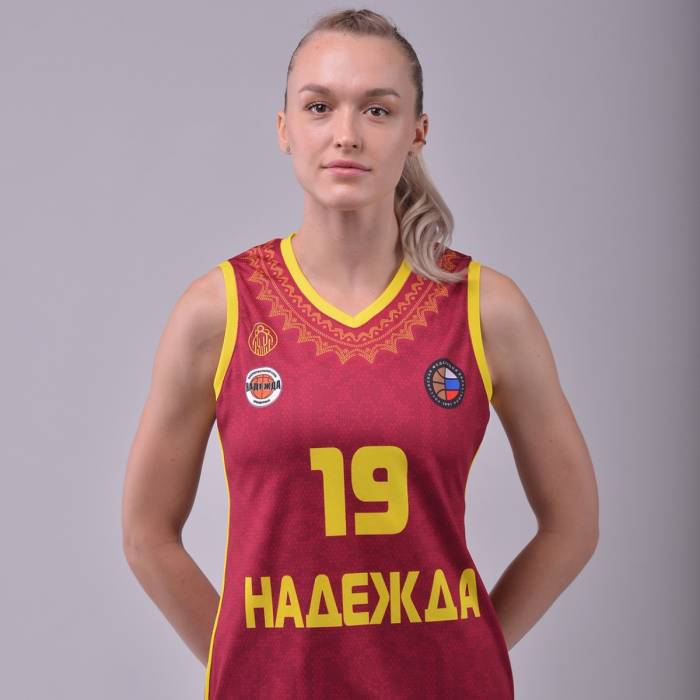 Photo of Daria Namok, 2021-2022 season