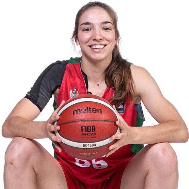 Photo of Eva Carregosa, 2022-2023 season