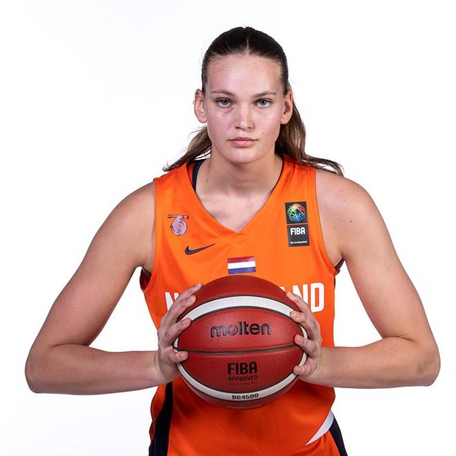 Photo of Maud Huijbens, 2022-2023 season