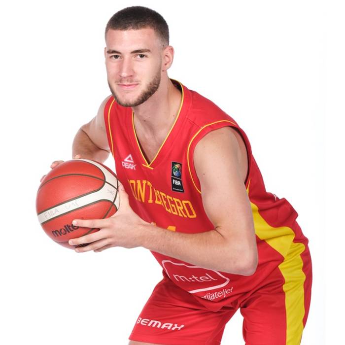 Photo of Nikola Glendza, 2022-2023 season